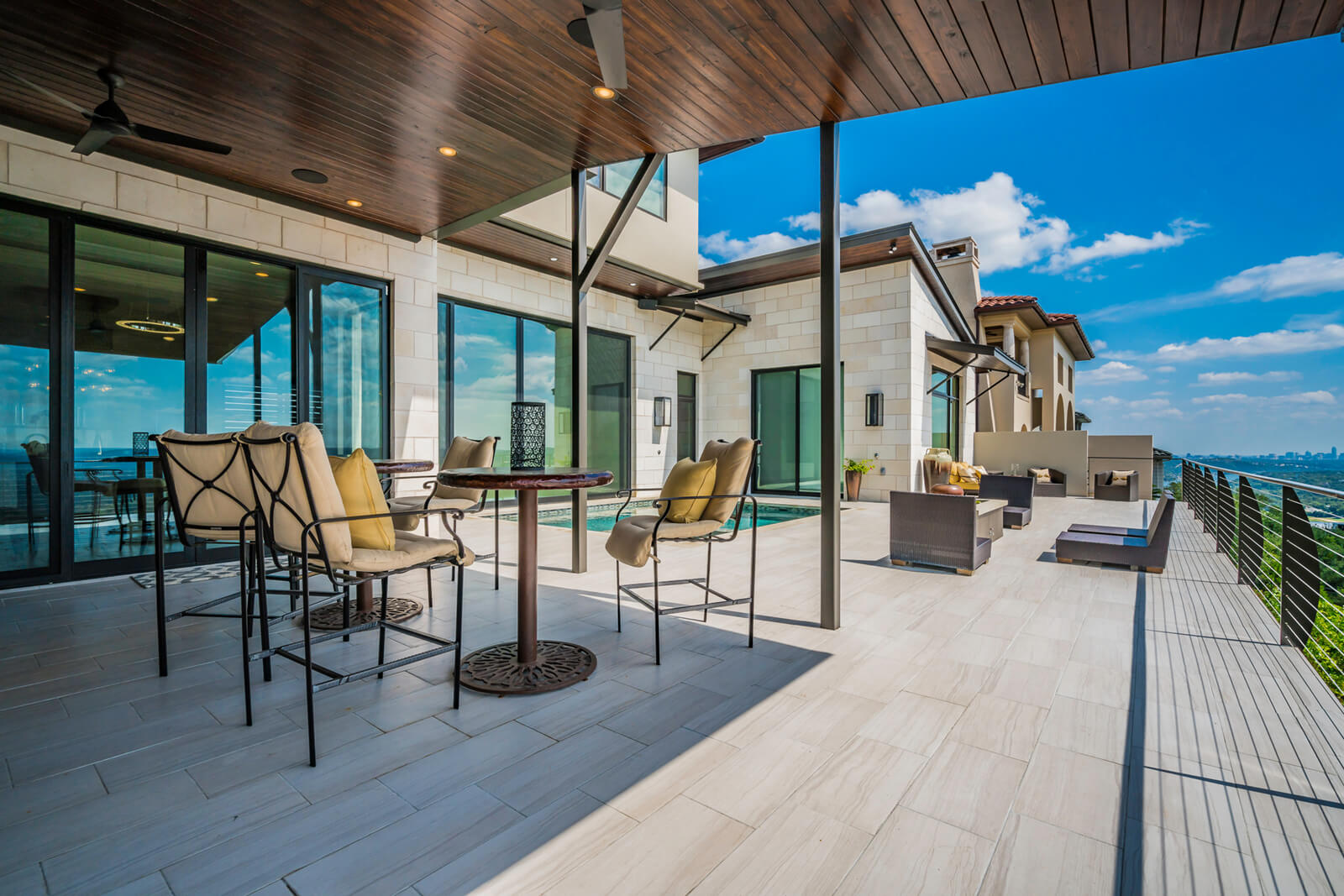 Courtyard Vitek McIver